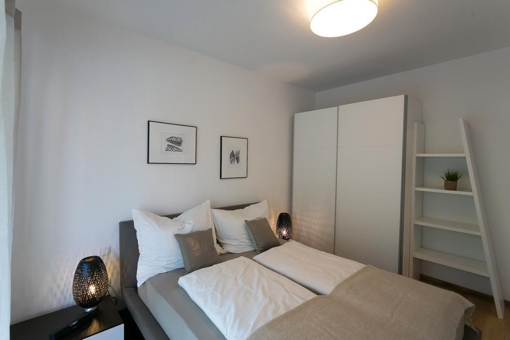 Apartment Parksuites *
