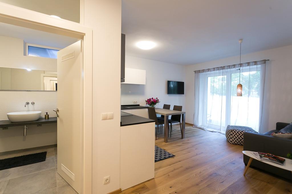 Parksuites Apartment *